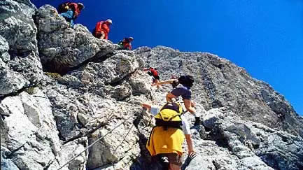 Renner XXL Magazin | Die verschiedenen Techniken zum Bergsteigen und Wandern